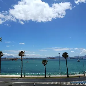 Vistas A 3 Paises Y 2 Continentes 1º Linea De Playa A 5 Minutos De Gibraltar Homestay