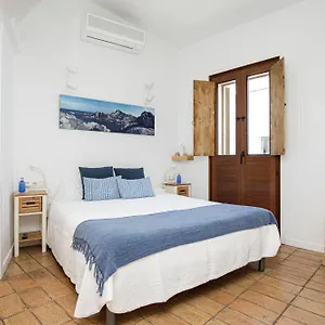 https://lhostalet-de-cadaques.topcostabravahotels.com