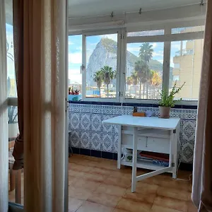 Private Bathroom In Shared 50m From Gibraltar Homestay