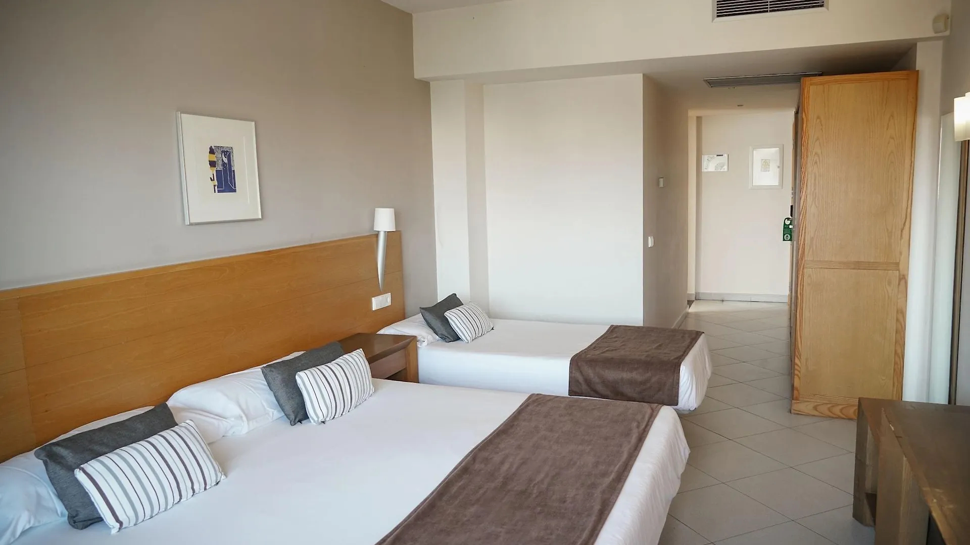 Ohtels Campo De Gibraltar 호텔 La Línea de la Concepción