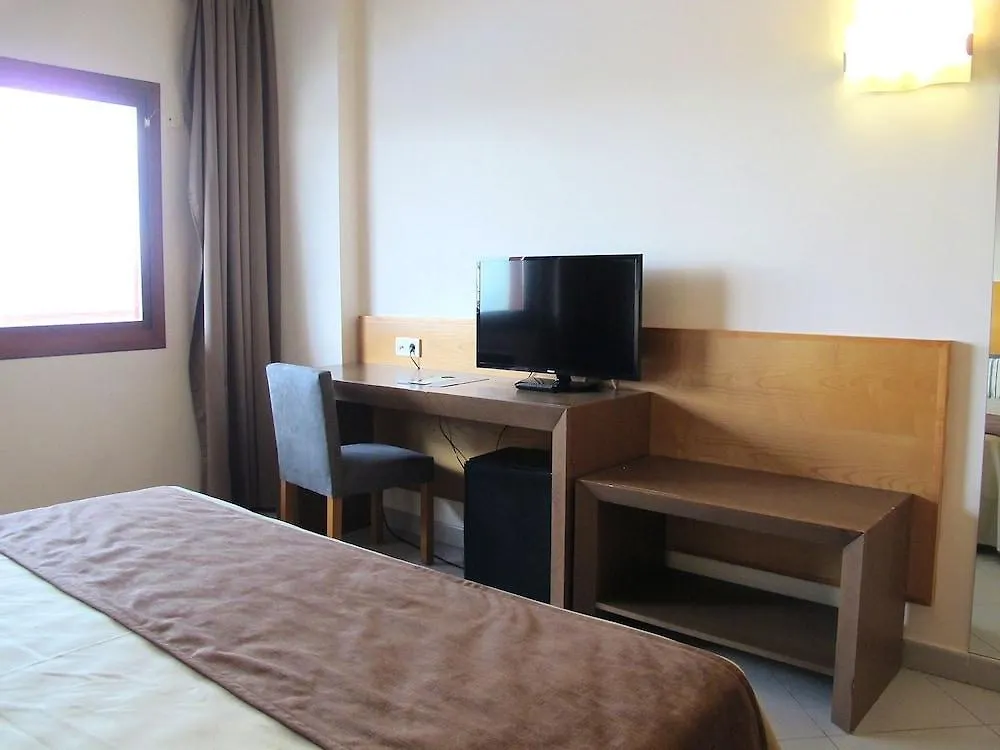 Ohtels Campo De Gibraltar 호텔 La Línea de la Concepción