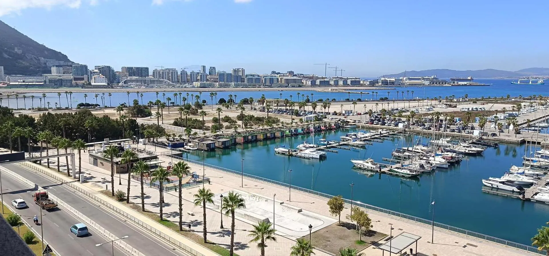 Ohtels Campo De Gibraltar 호텔 La Línea de la Concepción
