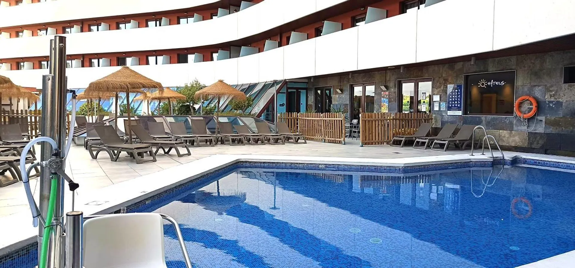 Отель Ohtels Campo De Gibraltar Ла-Линеа-де-ла-Консепсьон