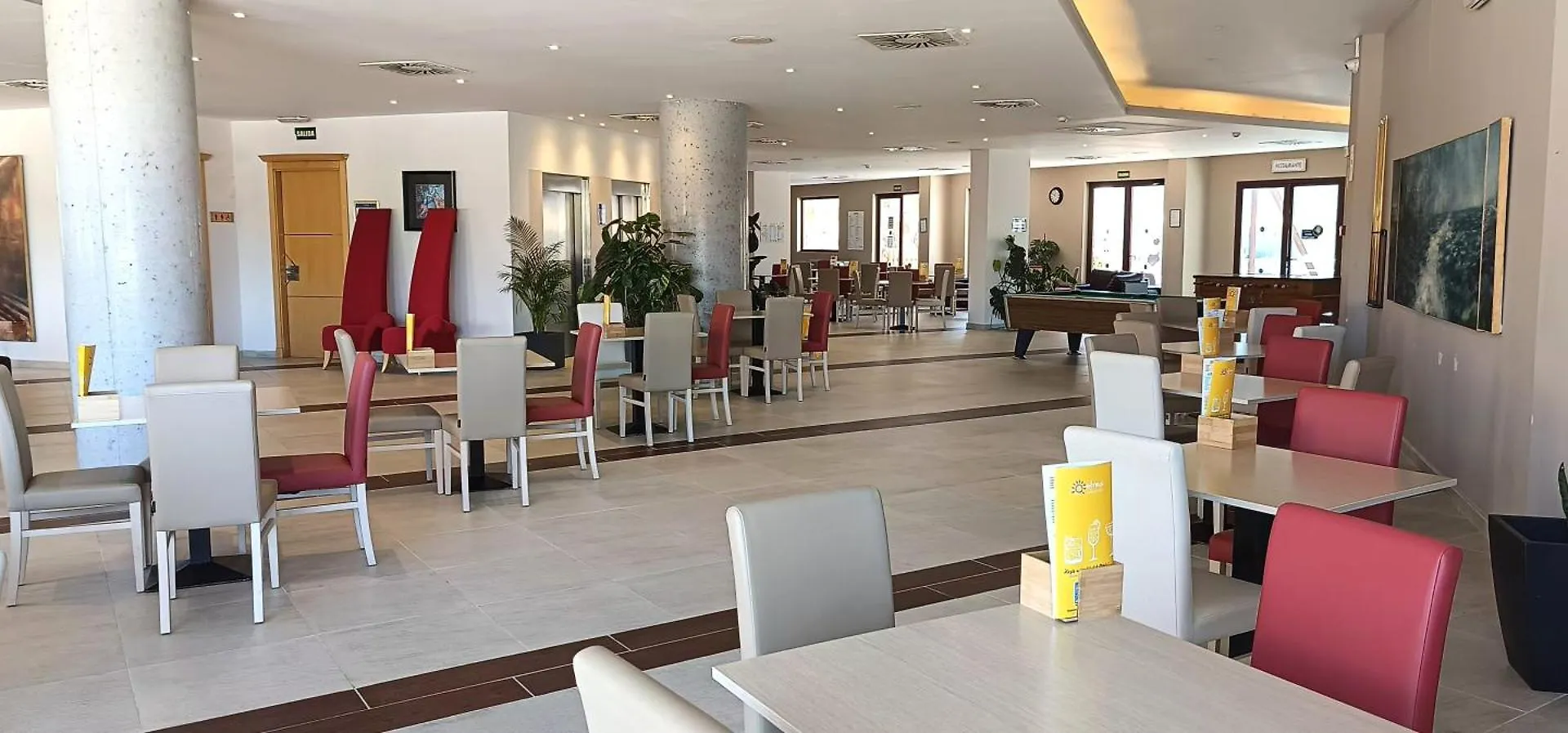 Ohtels Campo De Gibraltar 호텔 La Línea de la Concepción