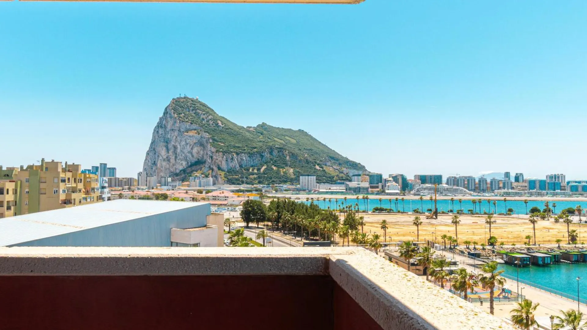 Отель Ohtels Campo De Gibraltar Ла-Линеа-де-ла-Консепсьон