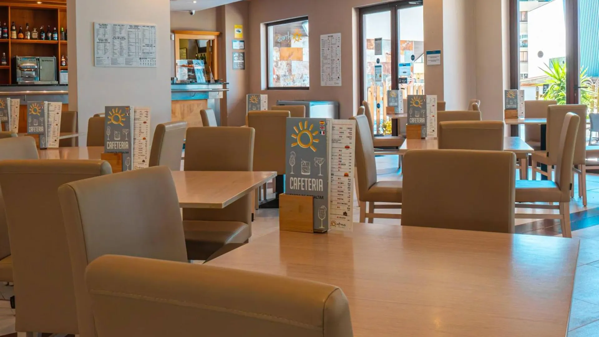 ****  Отель Ohtels Campo De Gibraltar Ла-Линеа-де-ла-Консепсьон Испания