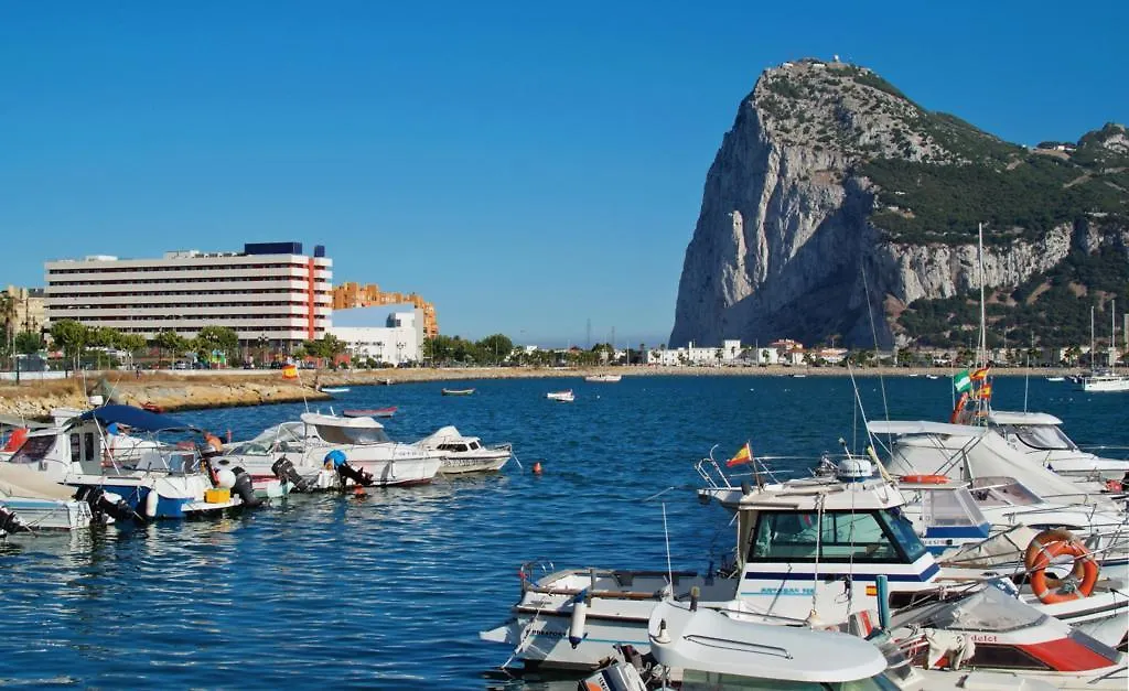 Ohtels Campo De Gibraltar 호텔 La Línea de la Concepción