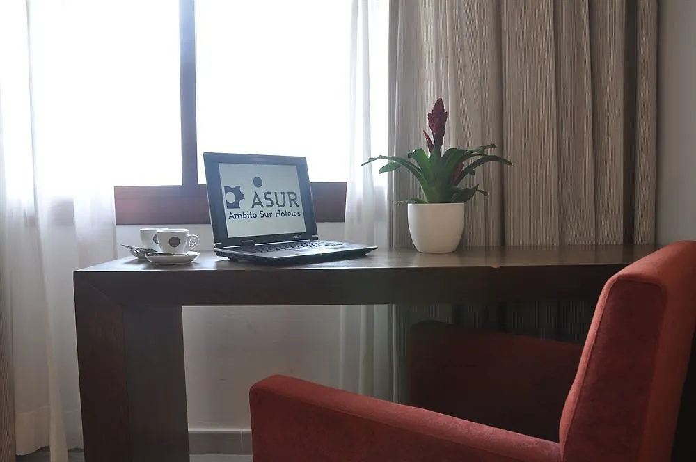 Ohtels Campo De Gibraltar 호텔 La Línea de la Concepción